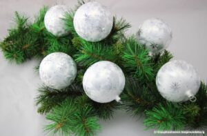 Christbaum Kugel Eislack